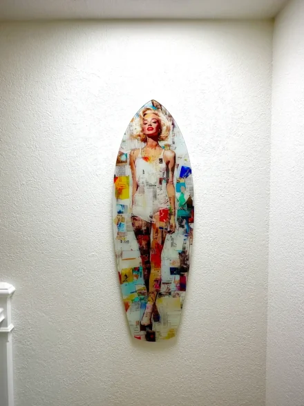 Picture hanging work 4